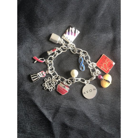 AVON Charm Bracelet 125th Anniversary Silver tone  9"  12 Charms Adjustable B4 - Picture 1 of 3